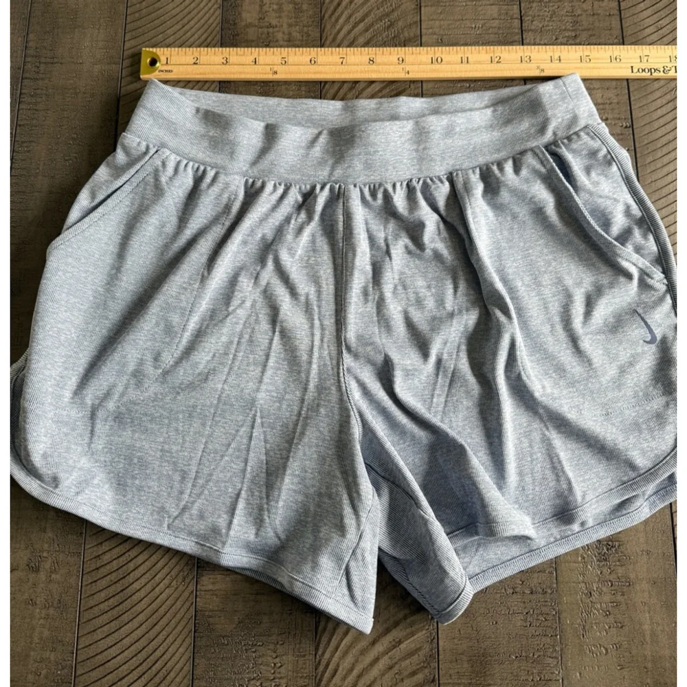 Nike Dri Fit Pull On Shorts Size L Blue Stripe with Pockets - Picture 5 of 5